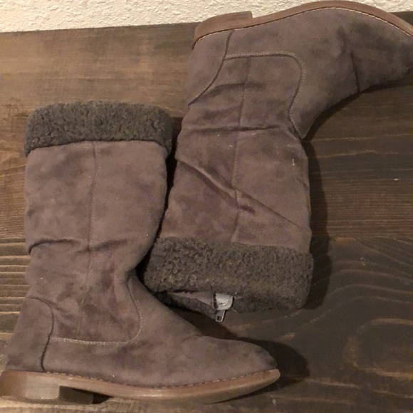 Childrens place Little girls Suede boots (12) - Picture 3 of 8